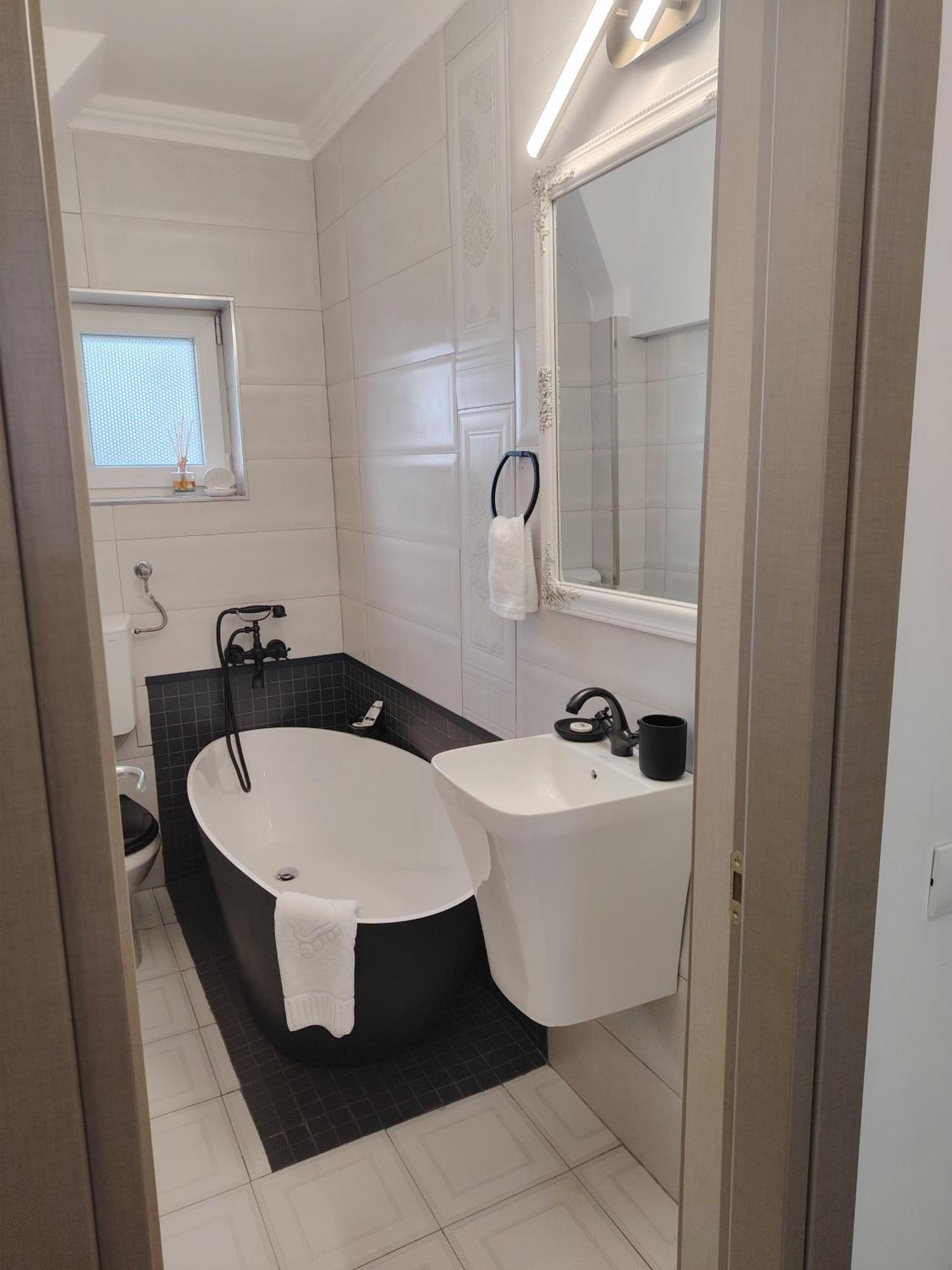 Relax Downtown Suite 康斯坦察 外观 照片